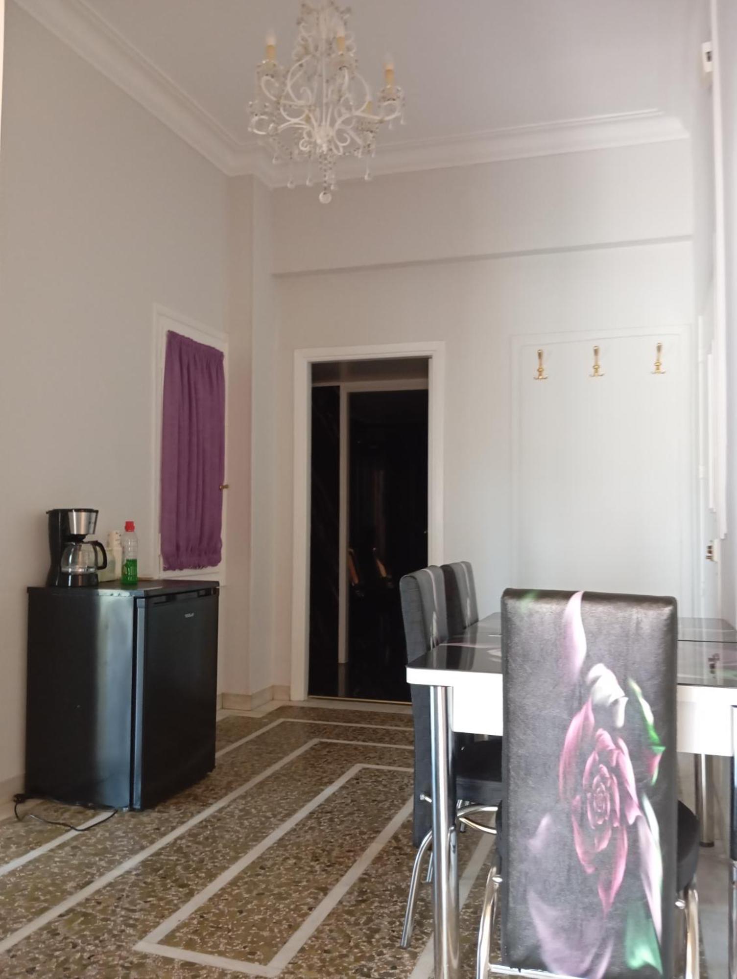 Iris Baroque Apartment Elefsína Esterno foto