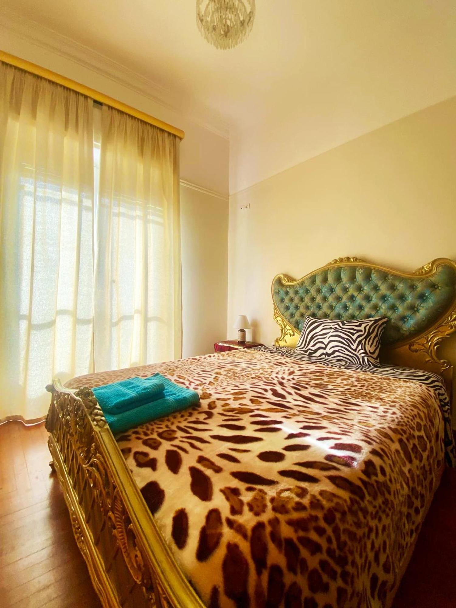 Iris Baroque Apartment Elefsína Esterno foto